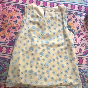 Darling sleeveless blouse